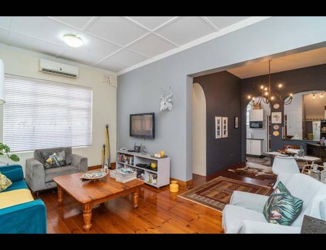 2 BEDROOM SIMPLEX FOR SALE IN ESSENWOOD